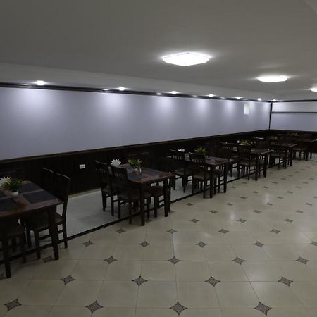 Sharq Hotel Ургенч Экстерьер фото