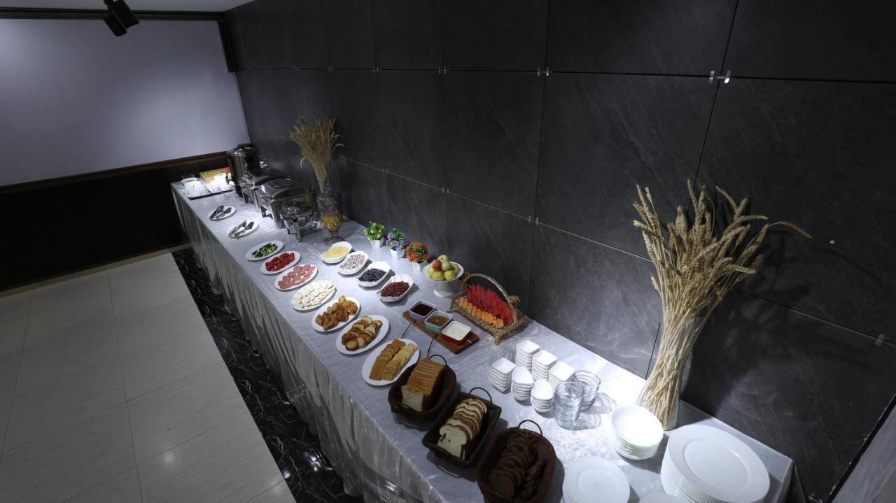 Sharq Hotel Ургенч Экстерьер фото